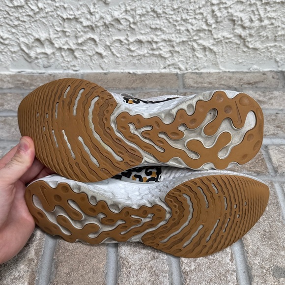 Nike React Infinity Run Flyknit 2 Leopard (Women's) - Picture 6 of 6